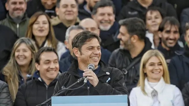 Kicillof instala agenda para confrontar con Milei y teje con gobernadores para frenar la Ley Bases