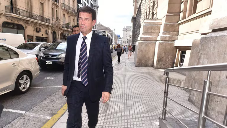 Escándalo de los seguros: rechazaron el pedido de Alberto Fernández para apartar al juez Ercolini