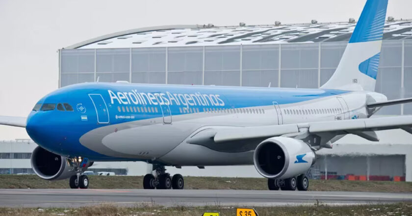 Diputados trata la privatización de Aerolíneas Argentinas, con apoyo del Gobierno y la resistencia de los gremios