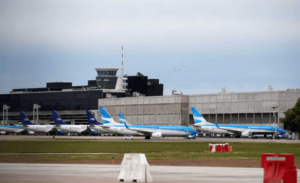 Tras el boicot de pilotos que obligó a cancelar vuelos, Aerolíneas Argentinas suspendió la mesa de negociación salarial