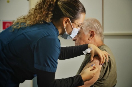 Comenzó la vacunación antigripal en más de 85 hospitales y centros de salud de la Ciudad