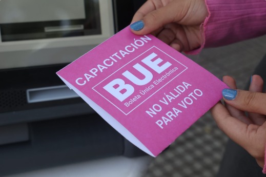 Elecciones legislativas 2025: se habilitaron más de 120 puestos de capacitación para votar con Boleta Única Electrónica en la Ciudad