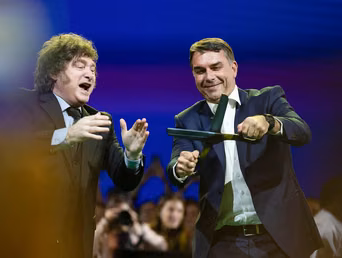Milei calificó de “impresentable” a Cavallo y criticó a “los políticos que solo quieren ganar elecciones”